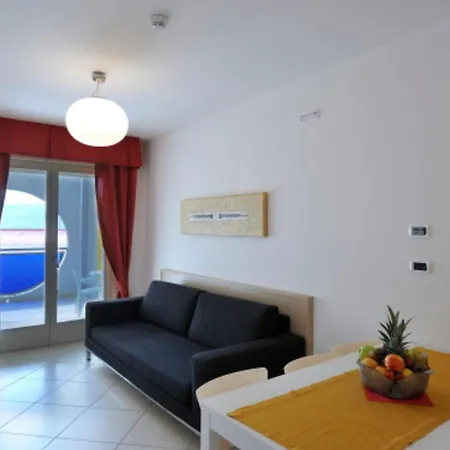 Sunny Flat With A Generous Terrace Apartment Bibione