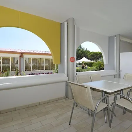 Sunny Flat With A Generous Terrace