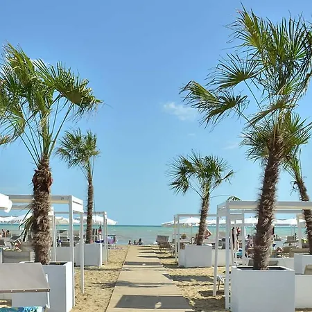 Sunny Flat With A Generous Terrace * Bibione