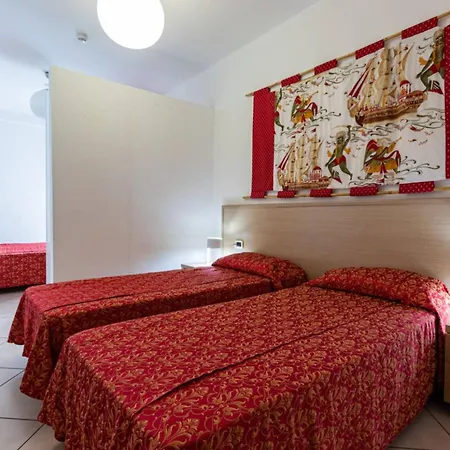 Sunny Flat With A Generous Terrace Апартаменты Бибионе