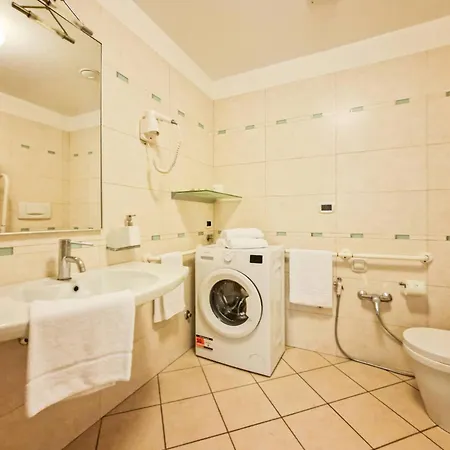 Sunny Flat With A Generous Terrace * Бибионе