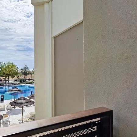 Апартаменты Sunny Flat With A Generous Terrace Бибионе