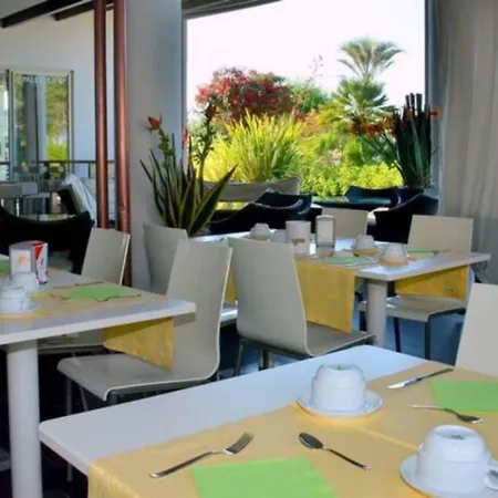 Апартаменты Sunny Flat With A Generous Terrace Бибионе