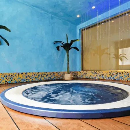 Sunny Flat With A Generous Terrace Апартаменты *