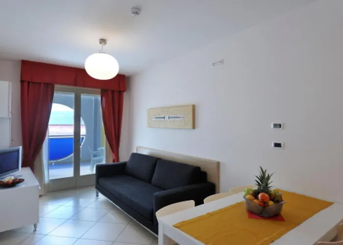 Sunny Flat With A Generous Terrace Appartamento Bibione